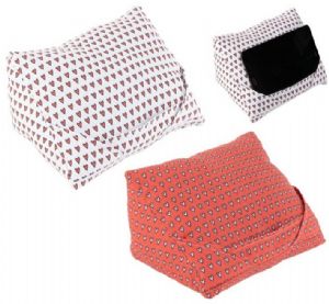 COJIN-PARA-TABLET-LIBRO-AMOR-20X25X29-CM