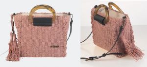 BOLSO-DE-MANO-Y-BANDOLERA-RAFIA-SINTETICA-C-CREMALLERA-ROSA-22X9X20-CM